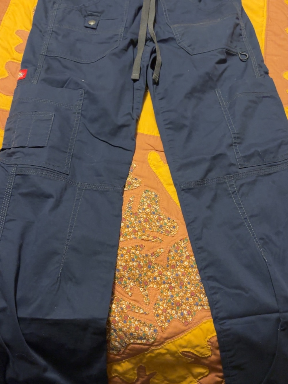 Women’s scrubs Navy Cargo Pants - Comfortable Workwear
